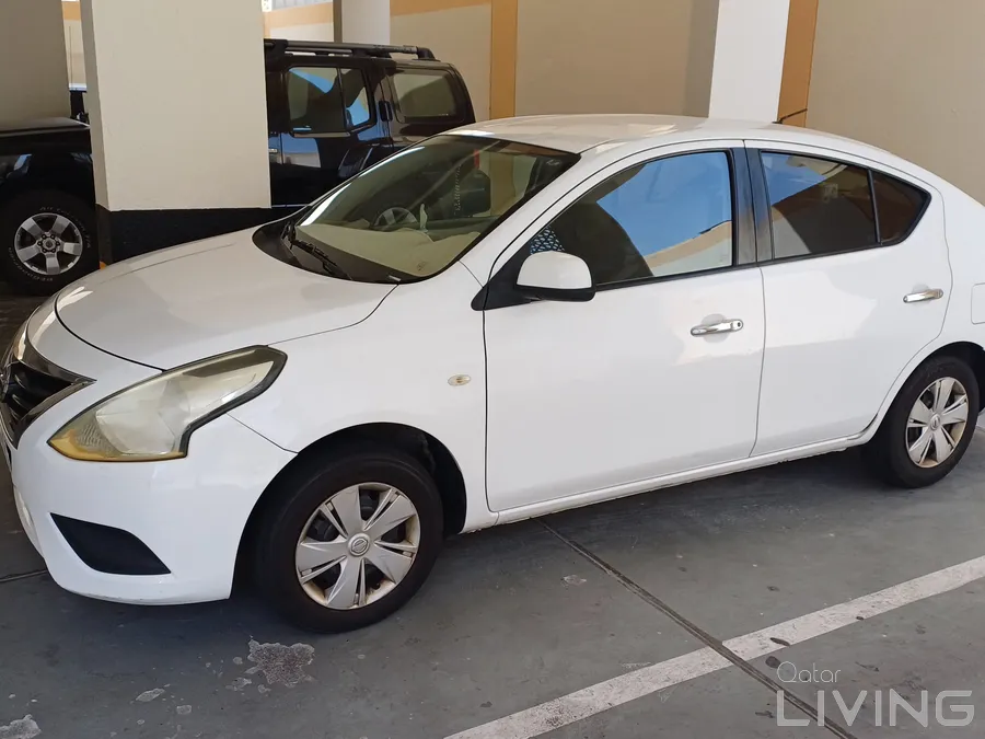 Nissan Sunny 2016